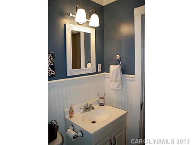 1209  Jones Street Gastonia North Carolina 28052