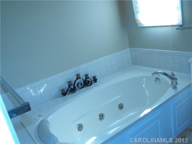 1907  Wildlife Road Charlotte North Carolina 28214