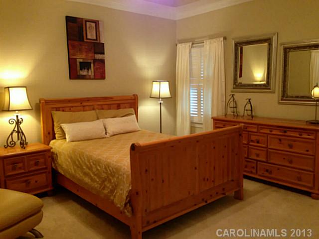 1328  Ivey Drive Charlotte North Carolina 28205