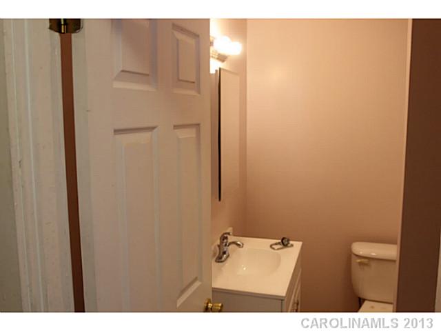 835 NE 18th Street Hickory North Carolina 28601