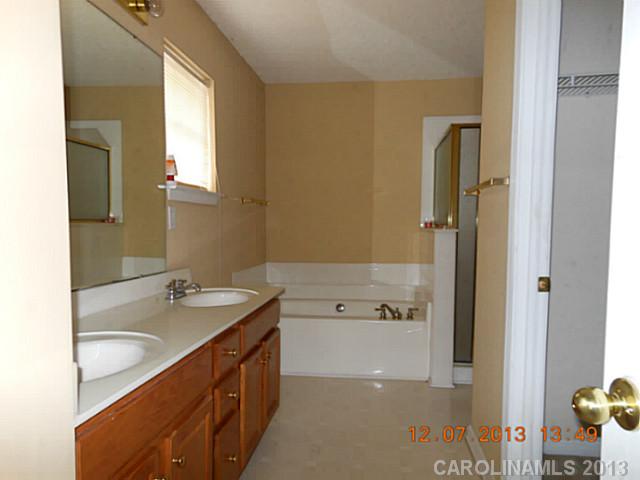 6910  Brachnell View Drive Charlotte North Carolina 28269