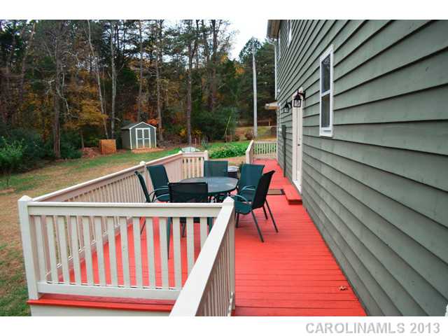 104  Villa Lane Davidson North Carolina 28036