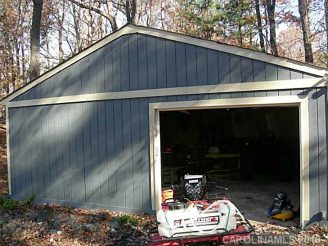 2717  Grayfox Lane Matthews North Carolina 28105