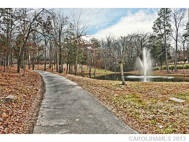 2717  Grayfox Lane Matthews North Carolina 28105