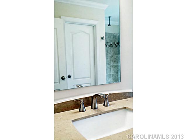 1416  Lineberger Avenue Gastonia North Carolina 28052