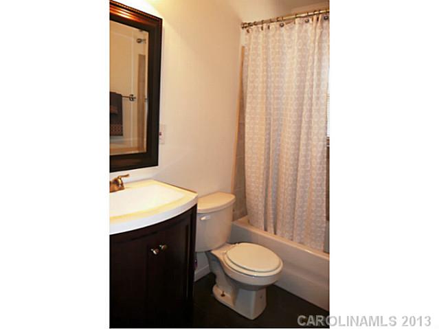 4638  Connecting Road Charlotte North Carolina 28209