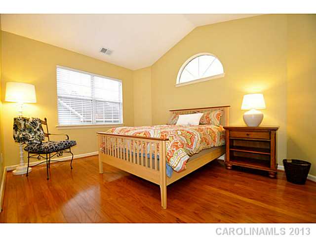 736  Foxborough Road Charlotte North Carolina 28213