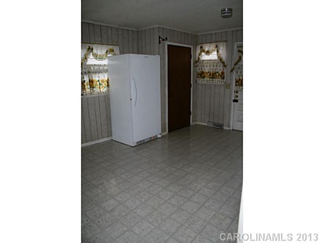 613 E Lee Avenue Bessemer City North Carolina 28016