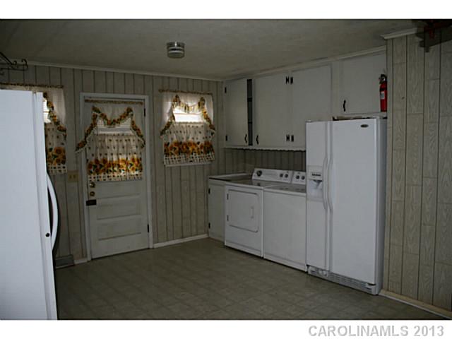 613 E Lee Avenue Bessemer City North Carolina 28016