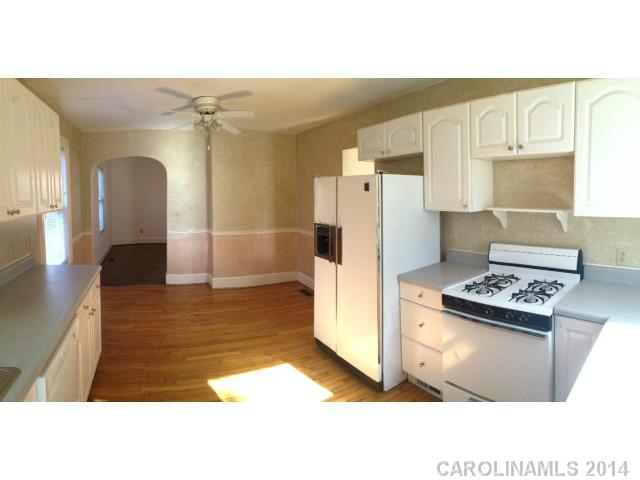 712  Ideal Way Charlotte North Carolina 28203