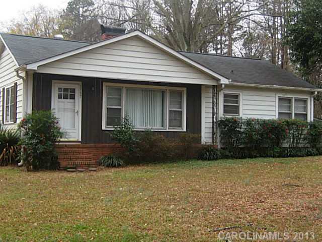 1737  Cannon Avenue Charlotte North Carolina 28269