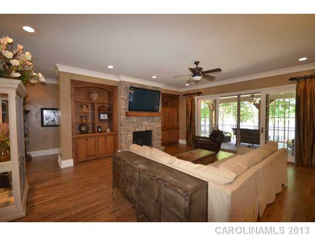 139  Shelbourne Place Mooresville North Carolina 28117