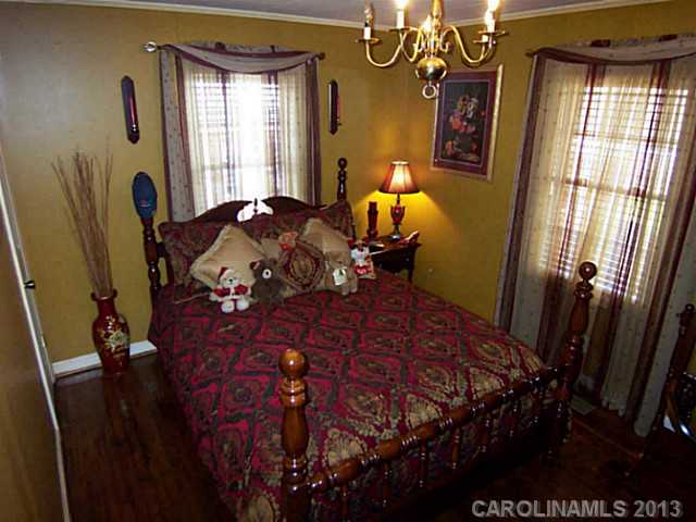 664  Dallas Spencer Mountain Road Dallas North Carolina 28034