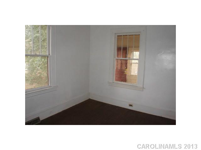 2222  Bancroft Street Charlotte North Carolina 28206