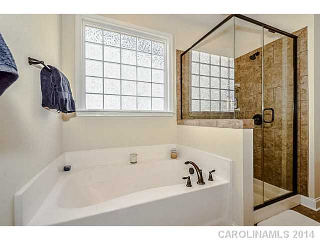 4323  Bright Road Charlotte North Carolina 28214