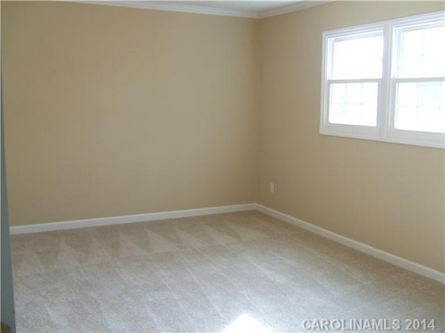 303  Maryland Avenue Bessemer City North Carolina 28016