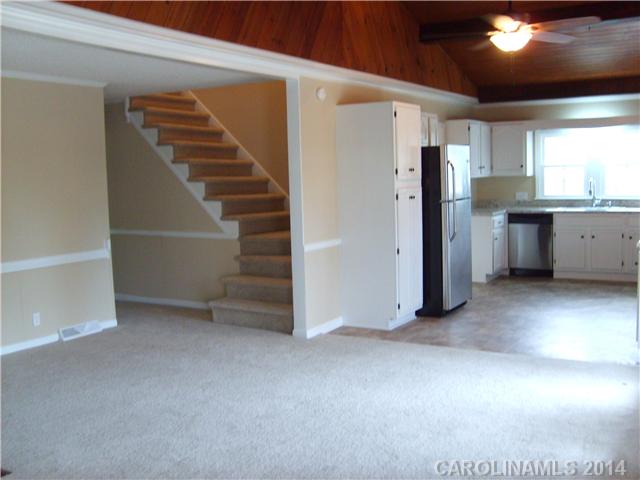 303  Maryland Avenue Bessemer City North Carolina 28016