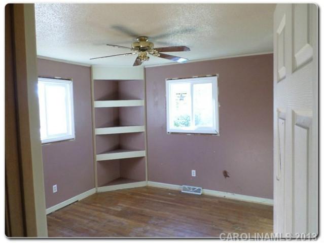 4107  Falling Oak Lane Gastonia North Carolina 28052