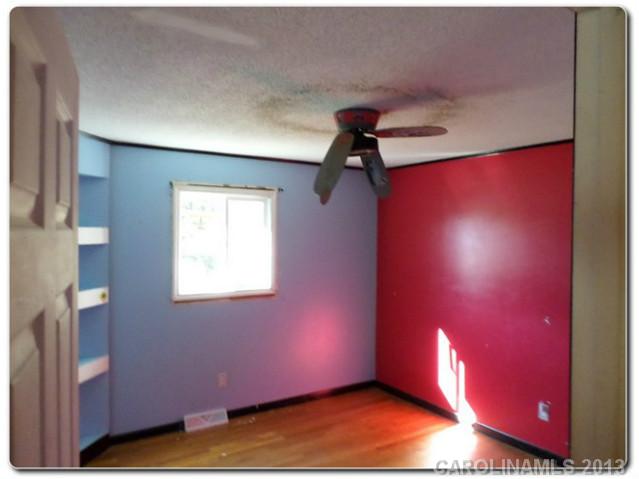 4107  Falling Oak Lane Gastonia North Carolina 28052