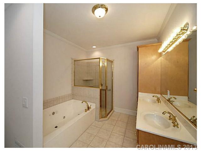 10311  Annie Oakley Trail Charlotte North Carolina 28227