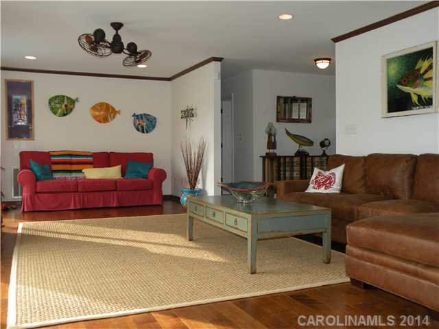 8244  Normandy Road Denver North Carolina 28037