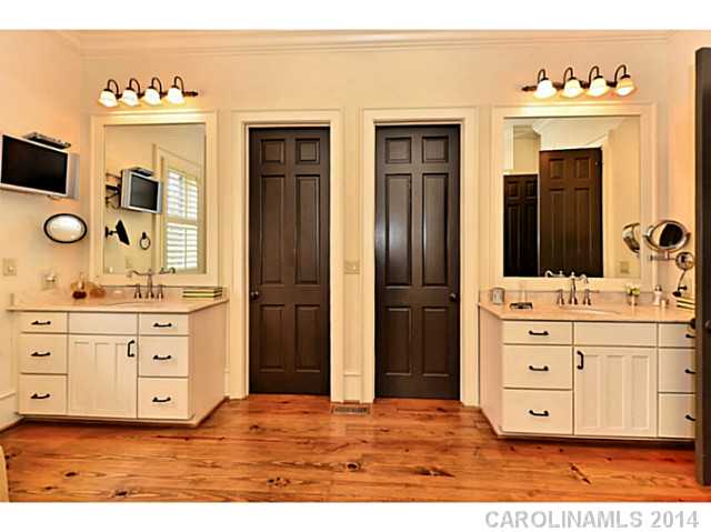 2336  Providence Road Charlotte North Carolina 28211