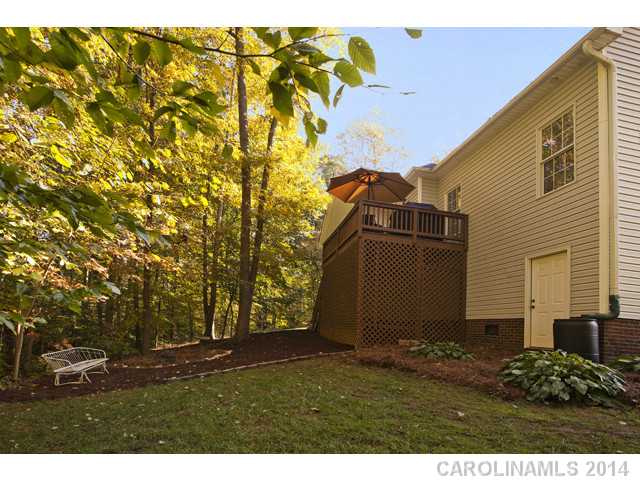 806  Ashley Court Lowell North Carolina 28098