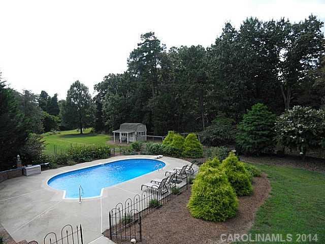 2437  Lee Lawing Road Lincolnton North Carolina 28092