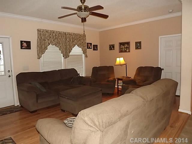 7189  Green Farm Road Lawndale North Carolina 28090