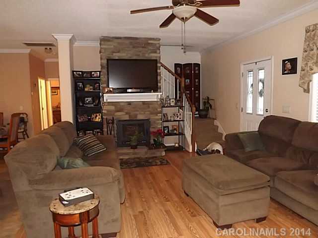 7189  Green Farm Road Lawndale North Carolina 28090