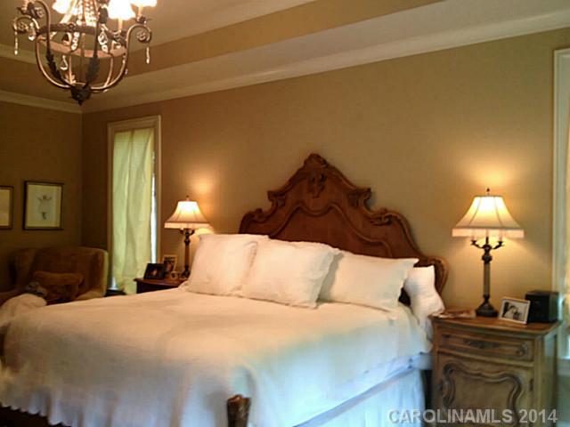 913  Arborfield Drive Matthews North Carolina 28105