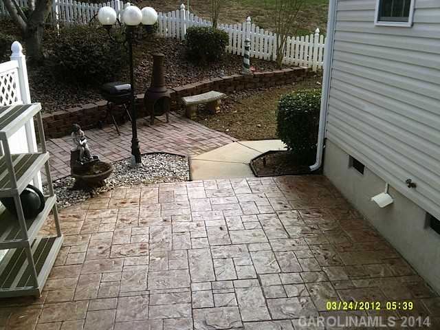 169 W Walnut Avenue Mount Holly North Carolina 28120