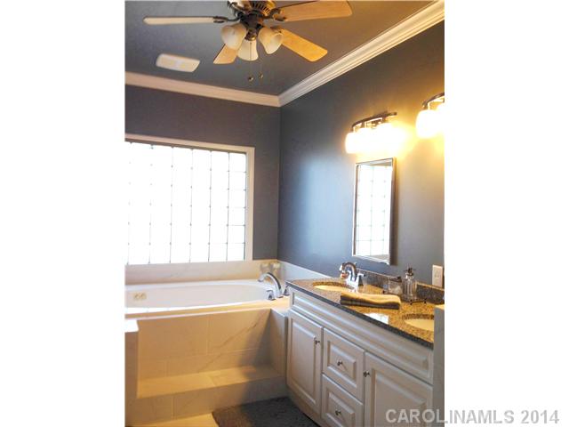 120  Royal Pointe Way Mooresville North Carolina 28117