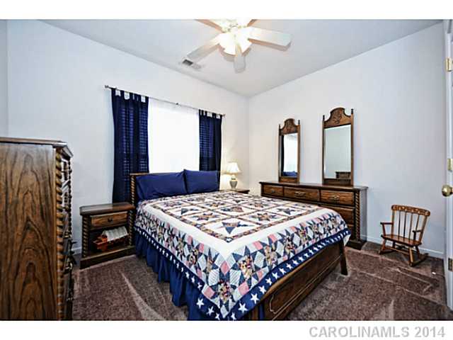 6434  Sackett Way Charlotte North Carolina 28269