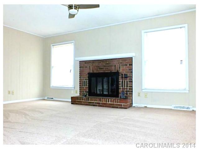 3016  Stoneybrook Avenue Gastonia North Carolina 28054