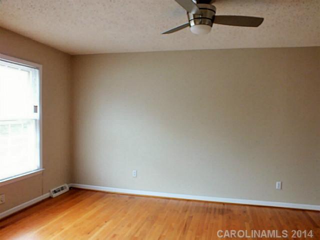 3016  Stoneybrook Avenue Gastonia North Carolina 28054