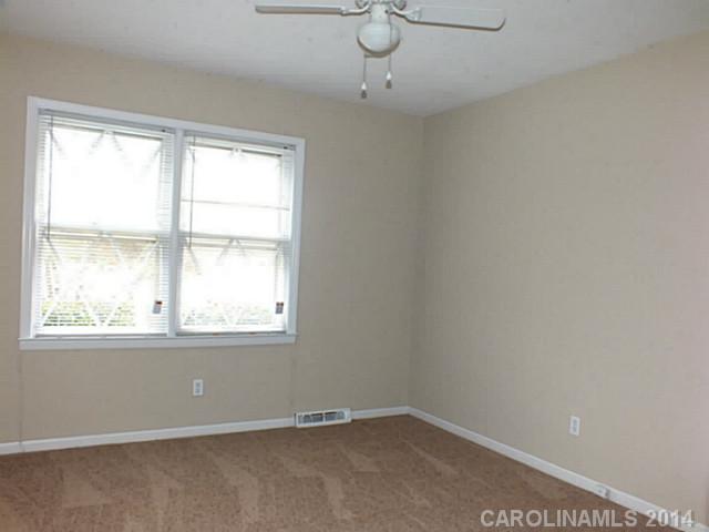 3016  Stoneybrook Avenue Gastonia North Carolina 28054