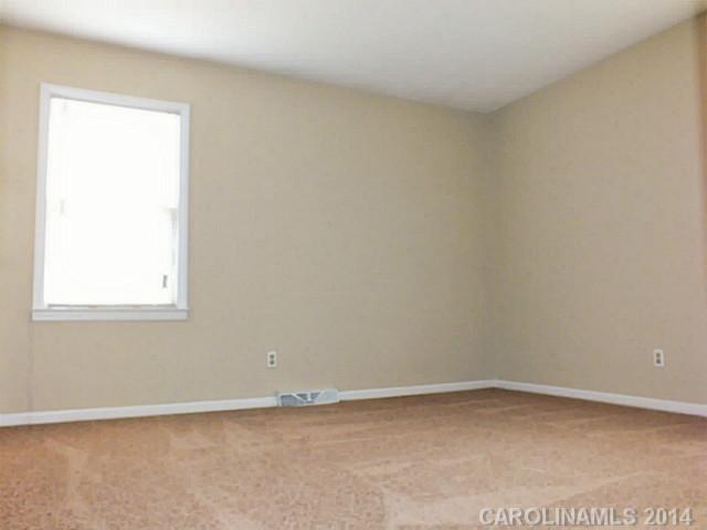 3016  Stoneybrook Avenue Gastonia North Carolina 28054