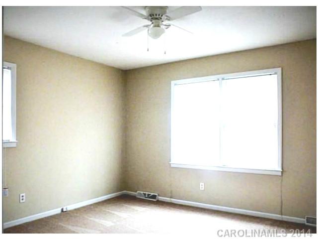 3016  Stoneybrook Avenue Gastonia North Carolina 28054