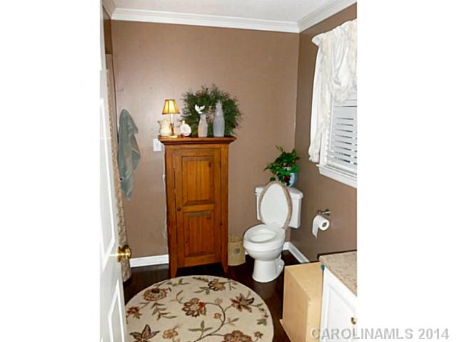 1128  Nottingham Drive Gastonia North Carolina 28054