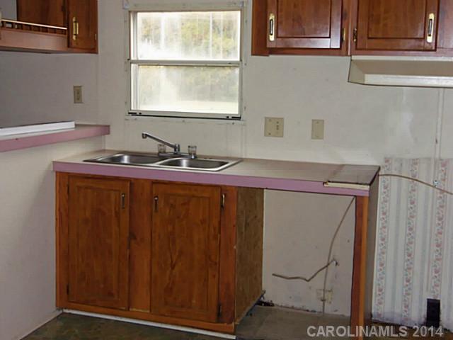 3907  Puetts Chapel Road Dallas North Carolina 28034