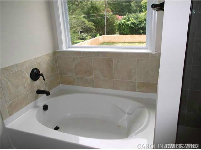 3418  Carmel Road Charlotte North Carolina 28226