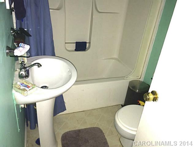 8519  Lawyers Road Charlotte North Carolina 28227