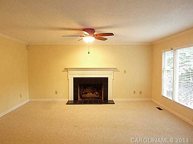 1611  Plantation Trail Gastonia North Carolina 28056