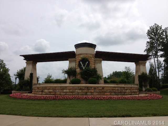 9112  Longvale Lane Charlotte North Carolina 28214