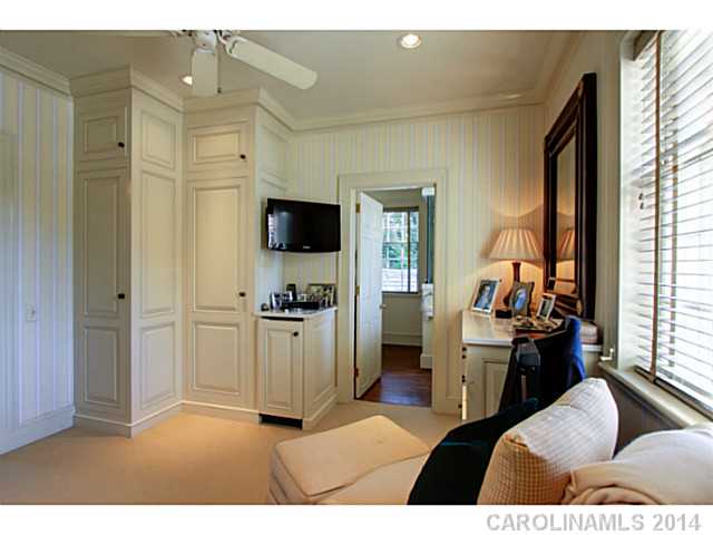 260  Cherokee Road Charlotte North Carolina 28207