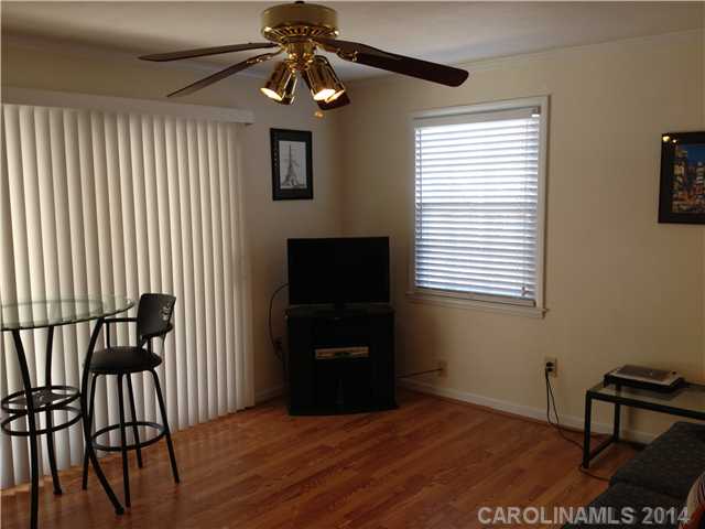 2912  Spring Valley Road Charlotte North Carolina 28210
