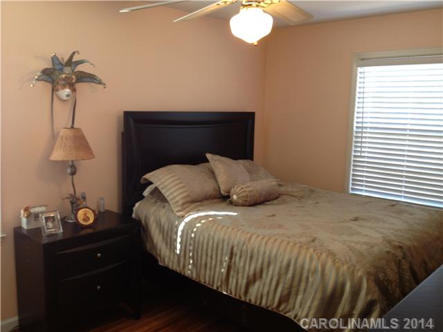 2912  Spring Valley Road Charlotte North Carolina 28210