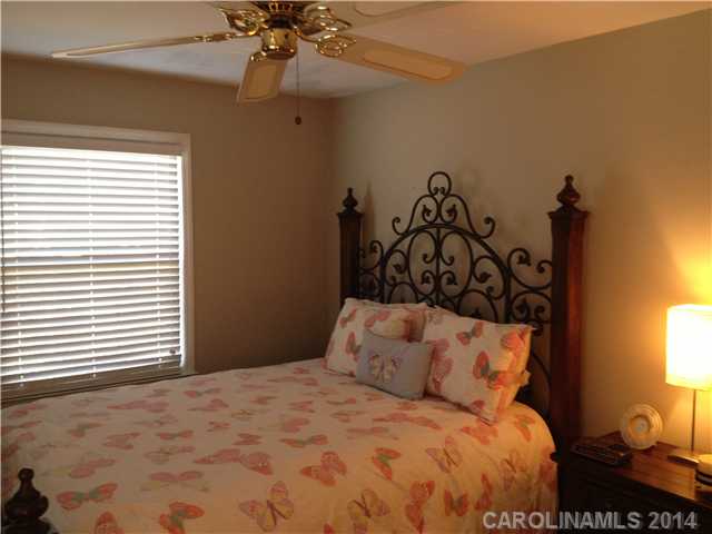 2912  Spring Valley Road Charlotte North Carolina 28210