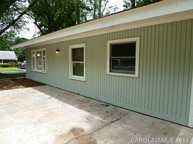3515  Manchester Drive Charlotte North Carolina 28217